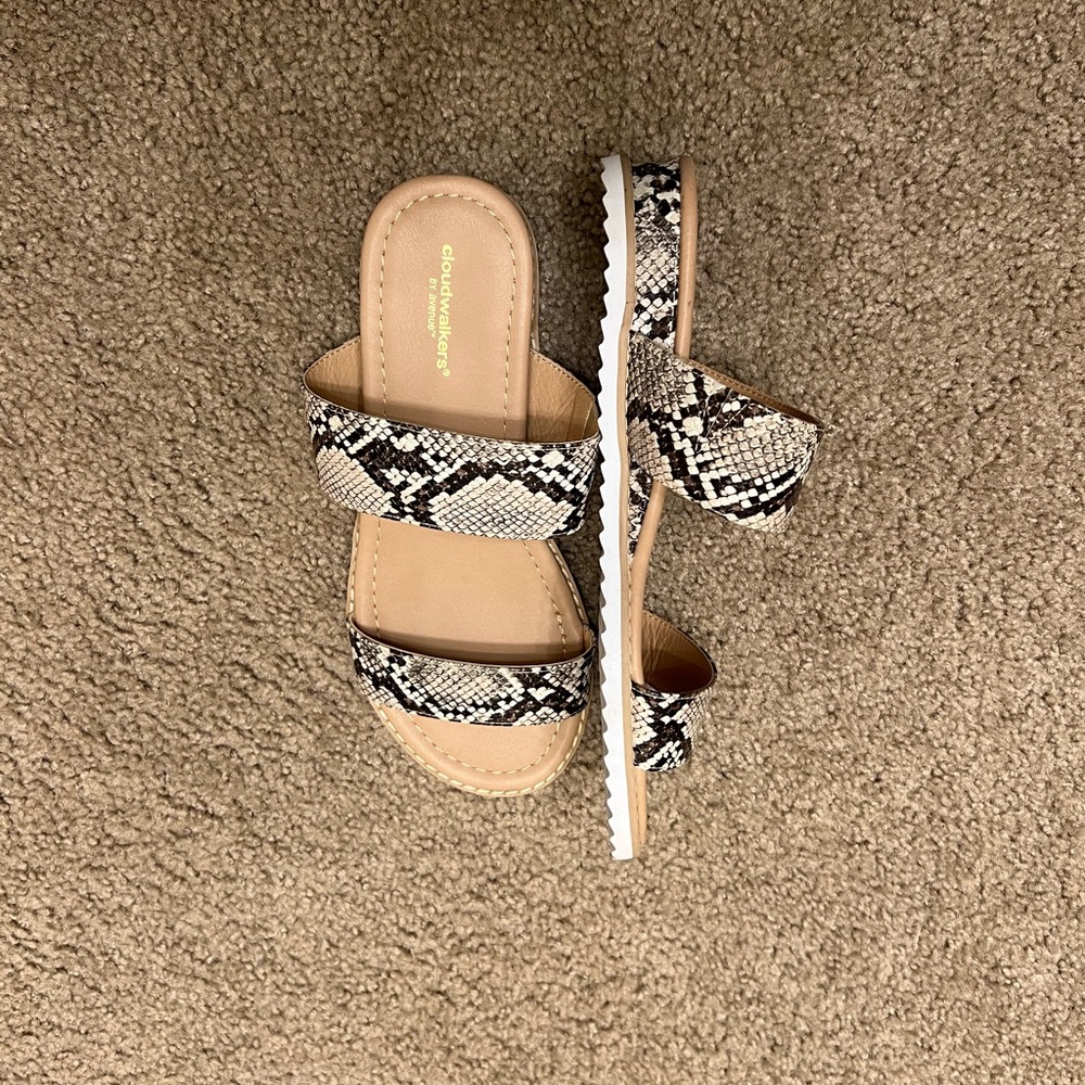 New cloudWalker snake skin wide width sandals